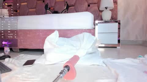 Snapshot of jiggly_ chatting on 11-14-25, 09:41 Jiggly online show from 11-14-25, 09:41