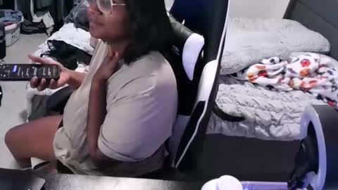 goldenbaby online show from 09-28-25, 01:44