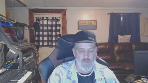 Snapshot of jimdachin420 chatting on 03-05-25, 12:49 jimmy mac online show from 03-05-25, 12:49