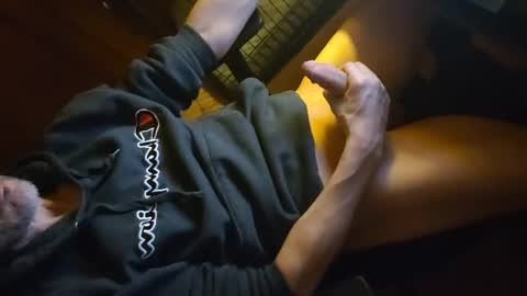 jimengolez online show from 01-08-25, 04:23