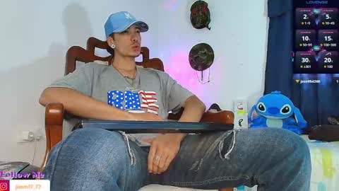 Snapshot of jimm66_ chatting on 10-10-25, 01:10 Jimm  Independent Model  online show from 10-10-25, 01:10