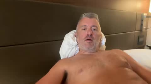 Snapshot of jimmyaaron chatting on 01-25-25, 04:13 Dad of Three online show from 01-25-25, 04:13