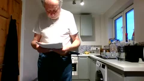 Jim Redgewell online show from 02-10-25, 05:09