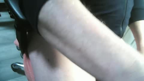 Snapshot of jimmychongax chatting on 12-20-24, 12:05 Jimmychongax online show from 12-20-24, 12:05