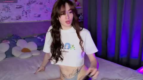 Jinny online show from 11-10-25, 06:18