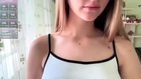 Jinny online show from 10-23-25, 07:40