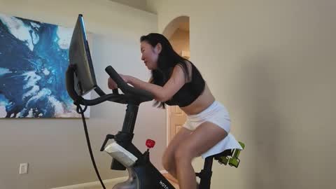 Jiwon online show from 01-17-26, 09:51