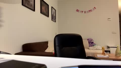 jjd8 online show from 11-15-25, 09:54