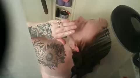 Wifey online show from 01-16-26, 07:01