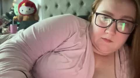 Snapshot of jlc4323 chatting on 06-04-26, 07:14 Wifey online show from 06-04-26, 07:14