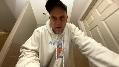 Snapshot of jlovindemsm chatting on 11-03-25, 11:15 Jimmy online show from 11-03-25, 11:15