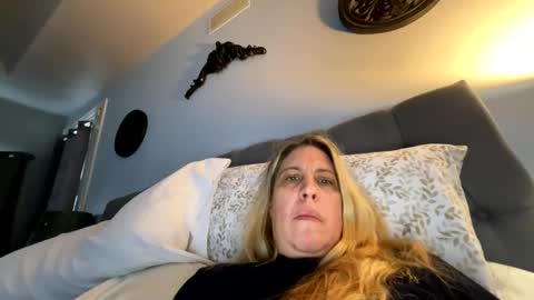 Snapshot of jlovindemsm chatting on 11-09-25, 07:45 Jimmy online show from 11-09-25, 07:45