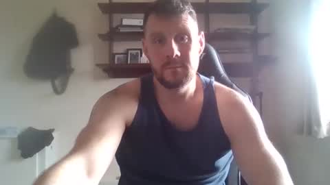 Snapshot of jmakk99 chatting on 11-08-25, 12:27 jmakk99 online show from 11-08-25, 12:27