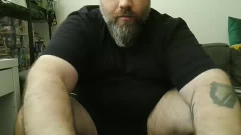 Snapshot of jmos20xx chatting on 10-19-25, 03:45 jmos20xx online show from 10-19-25, 03:45