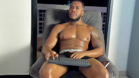 Snapshot of joan_saenz chatting on 01-14-25, 06:02 JOAN SAENZ online show from 01-14-25, 06:02