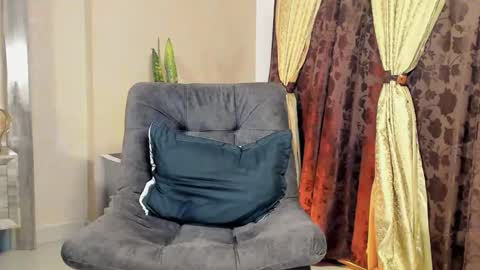 Snapshot of joan_saenz chatting on 02-24-25, 04:16 JOAN SAENZ online show from 02-24-25, 04:16