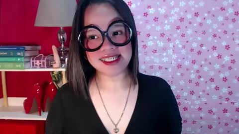 Snapshot of joanagorgeous chatting on 10-28-25, 08:33 Joana online show from 10-28-25, 08:33