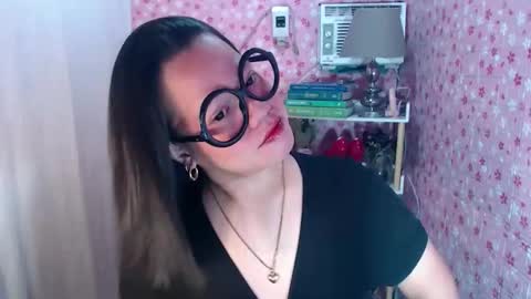 Snapshot of joanagorgeous chatting on 12-13-25, 10:37 Joana online show from 12-13-25, 10:37