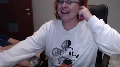 Joanna and Greg online show from 02-06-25, 05:30