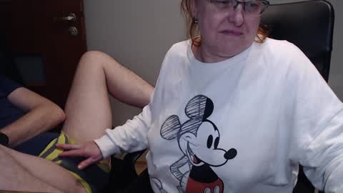 Joanna and Greg online show from 02-07-25, 05:51