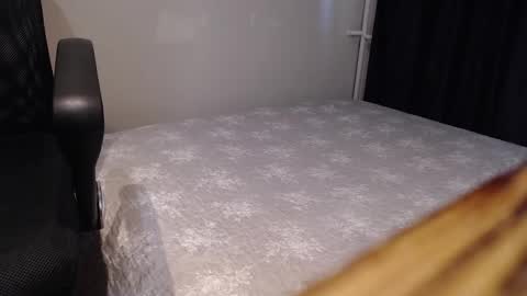 Joanna and Greg online show from 03-04-25, 02:10