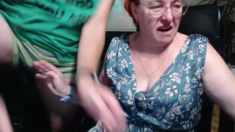 Joanna and Greg online show from 10-10-25, 08:02