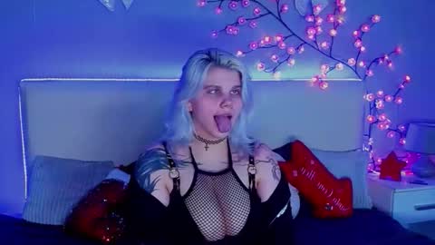 Snapshot of joannlowes chatting on 01-05-26, 08:45 Joann online show from 01-05-26, 08:45