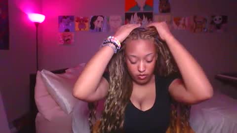 JoJo 3   online show from 12-20-24, 02:19