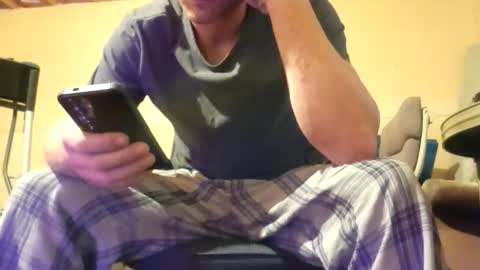 Snapshot of joeblow2481 chatting on 11-09-25, 05:17 joeblow2481 online show from 11-09-25, 05:17