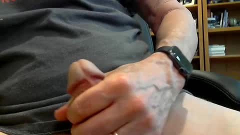 Snapshot of joebutler6970 chatting on 06-04-26, 04:02 joebutler6970 online show from 06-04-26, 04:02
