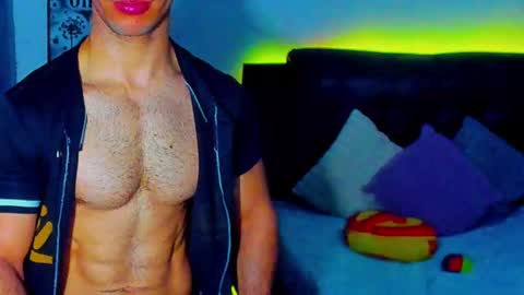 Snapshot of joel_ferreira chatting on 02-21-25, 03:43 Joel online show from 02-21-25, 03:43