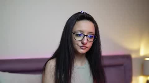  Joelle  online show from 11-22-25, 09:25