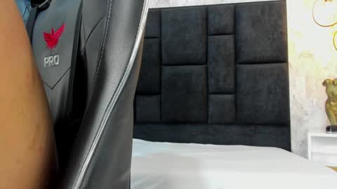     online show from 01-21-25, 04:21