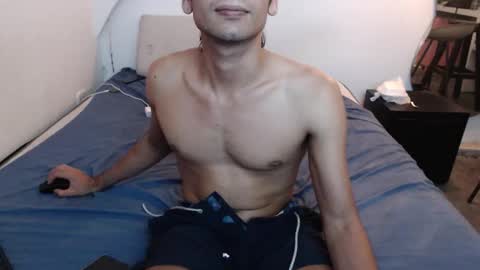 Snapshot of johan_03 chatting on 10-11-25, 07:40 johan online show from 10-11-25, 07:40