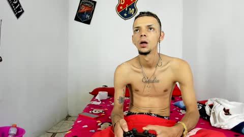 johan_and_antonella online show from 01-26-25, 09:29