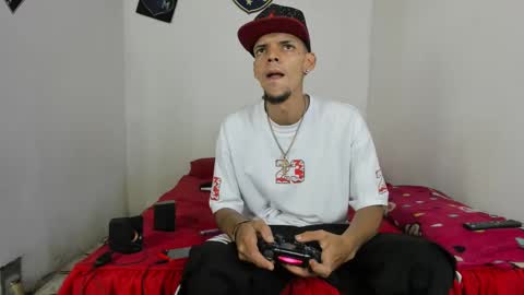 johan_and_antonella online show from 02-18-25, 04:58