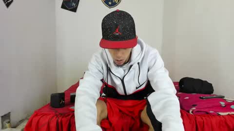 johan_and_antonella online show from 02-18-25, 08:05