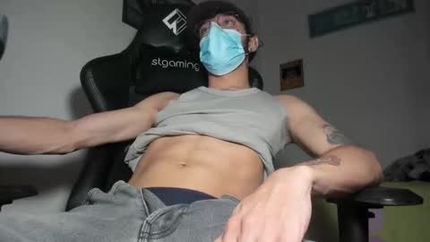 Snapshot of johan_cutter_ chatting on 09-12-25, 02:28 Johan online show from 09-12-25, 02:28