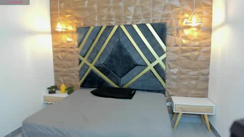 Johan Williams online show from 04-04-26, 01:52