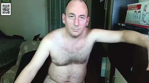 Snapshot of johanbarker chatting on 01-25-25, 06:02 Johan online show from 01-25-25, 06:02