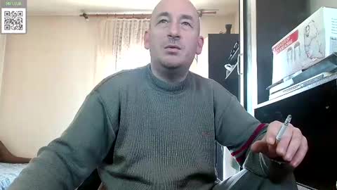 Snapshot of johanbarker chatting on 03-06-25, 11:25 Johan online show from 03-06-25, 11:25