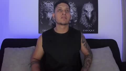 Snapshot of johansmith__ chatting on 10-28-25, 02:26 Johan Smith online show from 10-28-25, 02:26