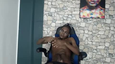 Snapshot of johanxxhot chatting on 01-09-25, 05:44 johanxxhot online show from 01-09-25, 05:44