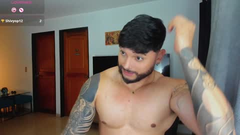 Snapshot of johatsu chatting on 12-08-24, 11:51 King - online show from 12-08-24, 11:51