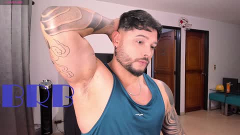 Snapshot of johatsu chatting on 12-14-24, 12:12 King - online show from 12-14-24, 12:12