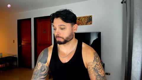 Snapshot of johatsu chatting on 12-31-24, 01:36 King - online show from 12-31-24, 01:36