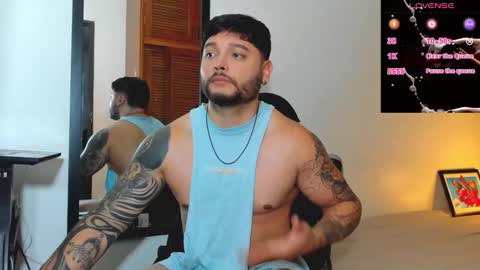 Snapshot of johatsu chatting on 10-07-25, 10:07 King - online show from 10-07-25, 10:07