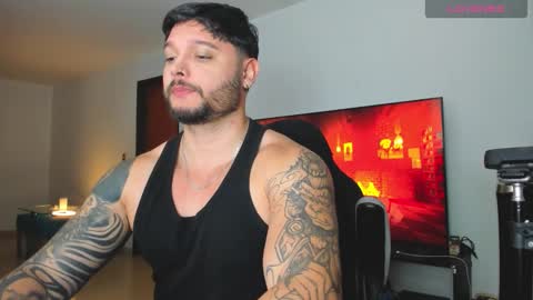 Snapshot of johatsu chatting on 10-13-25, 04:12 King - online show from 10-13-25, 04:12