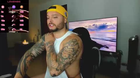 Snapshot of johatsu chatting on 10-14-25, 09:26 King - online show from 10-14-25, 09:26