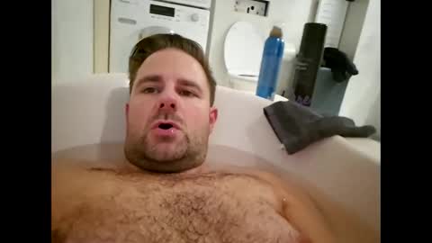 john281985 online show from 10-19-25, 05:57